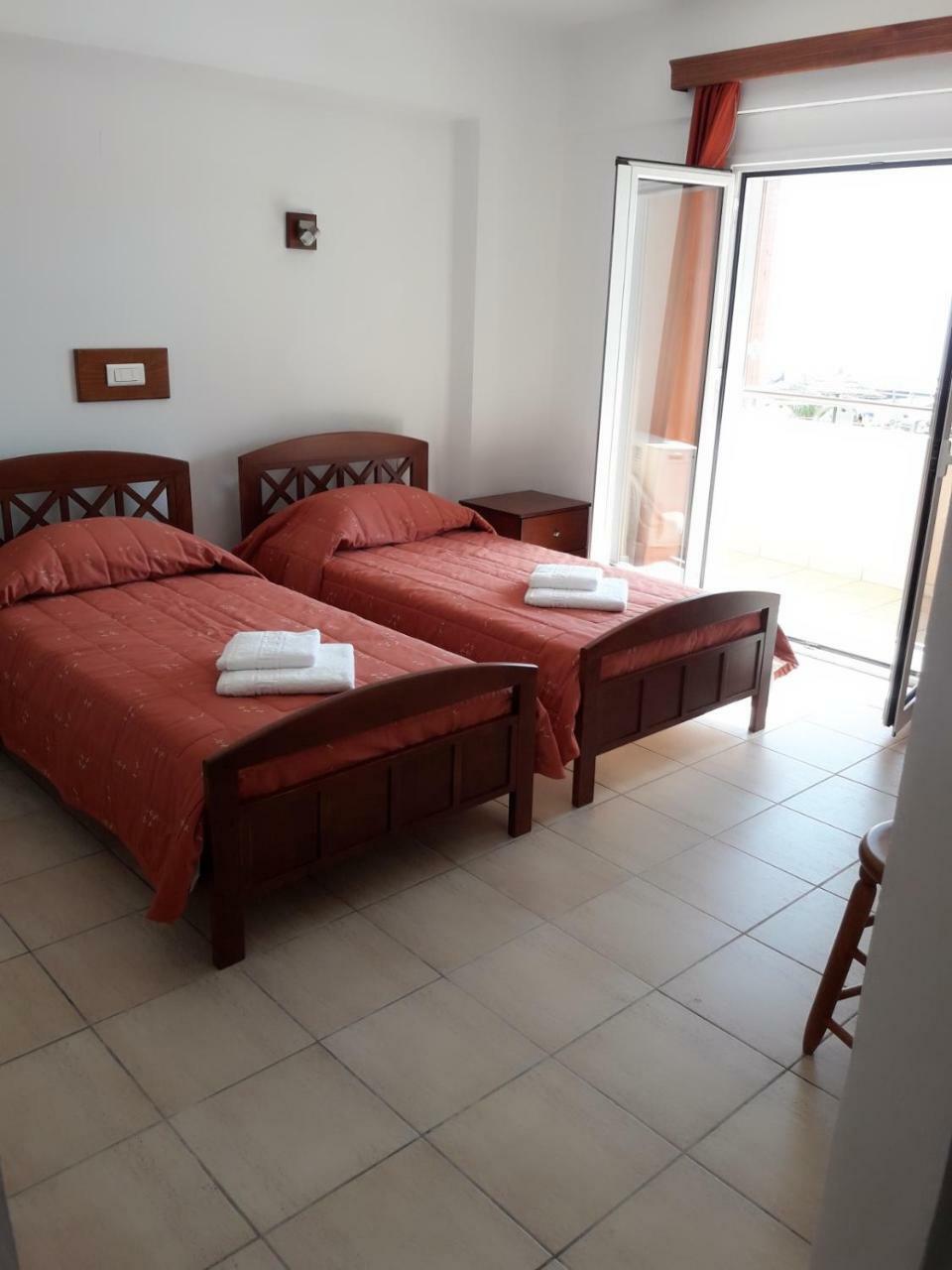 Aquamar Beach 호텔 Kournás 외부 사진