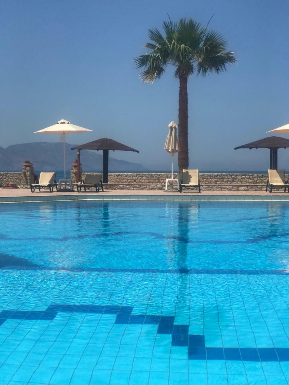 Aquamar Beach 호텔 Kournás 외부 사진