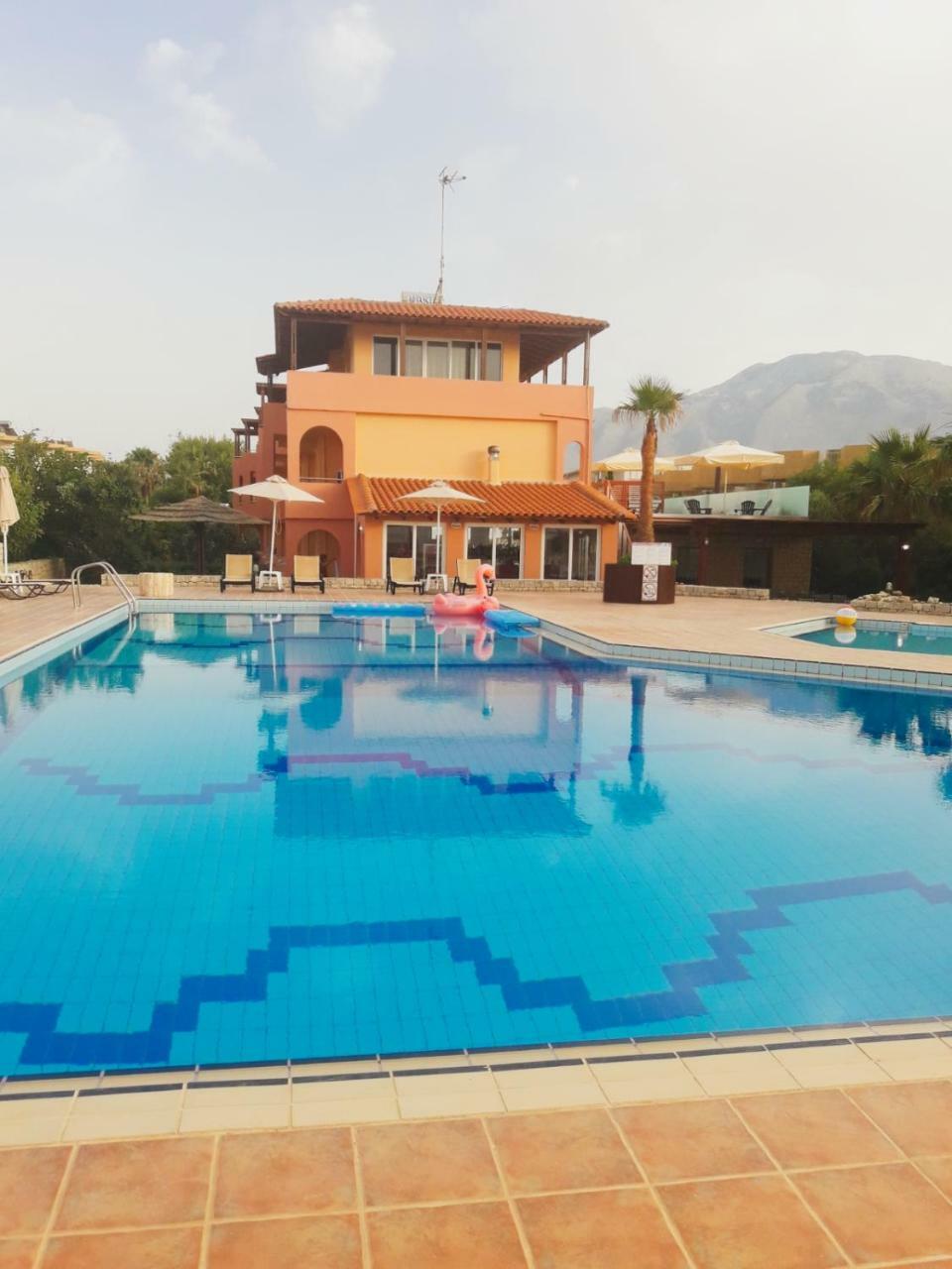 Aquamar Beach 호텔 Kournás 외부 사진